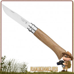 Couteau fermant Opinel 8 VRI manche en bois de chêne vernis de 11 cm. Lame acier inox sandvik 12C27 modifié